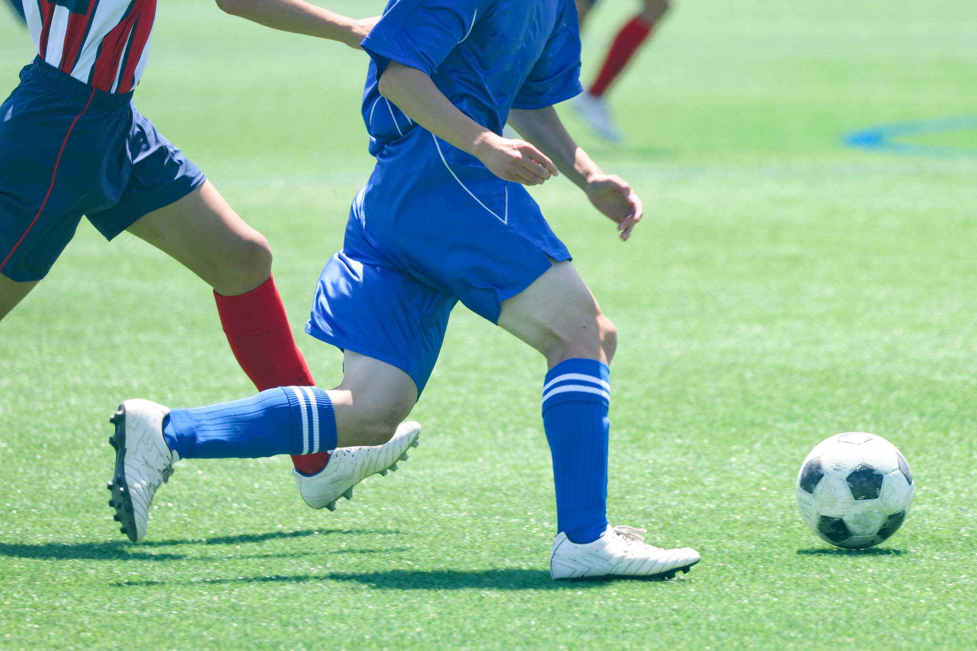 体幹トレーニングを指導する様子